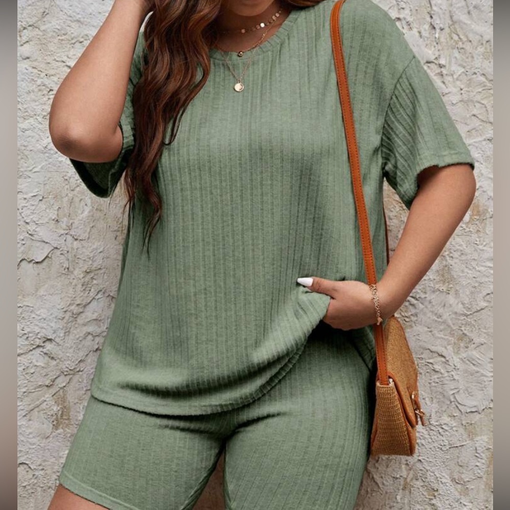 Shein Plus Shoulder Tee & Shorts